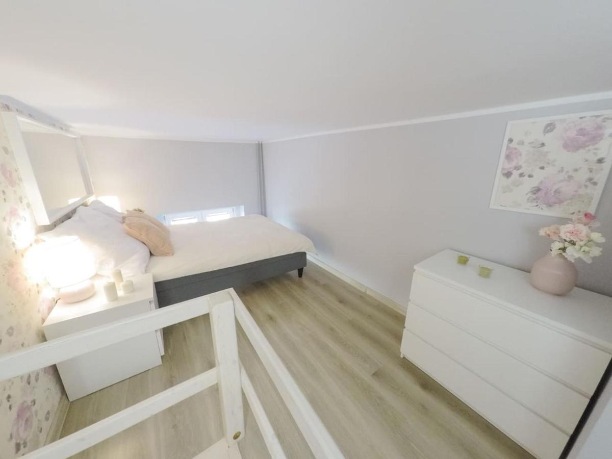Rynek 20/21 -Cosy New Apartment On The Market Square - 4 Bedrooms - 8 People Wrocław Eksteriør billede